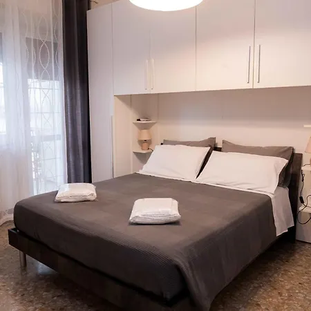 Giuliana Apartment